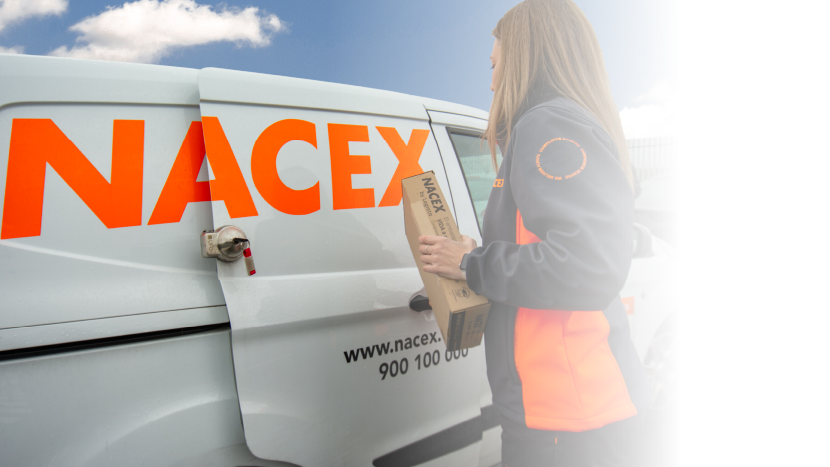 <h2 style="color: #fe5000;"> Premium delivery guarantee,</h2> 
<h3 style="color: grey;"> For your most demanding shipments.</h3> 